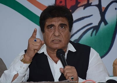 Lucknow: Uttar Pradesh Congress chief Raj Babbar addresses a press conference in Lucknow on Aug 13, 2017. (Photo: IANS)