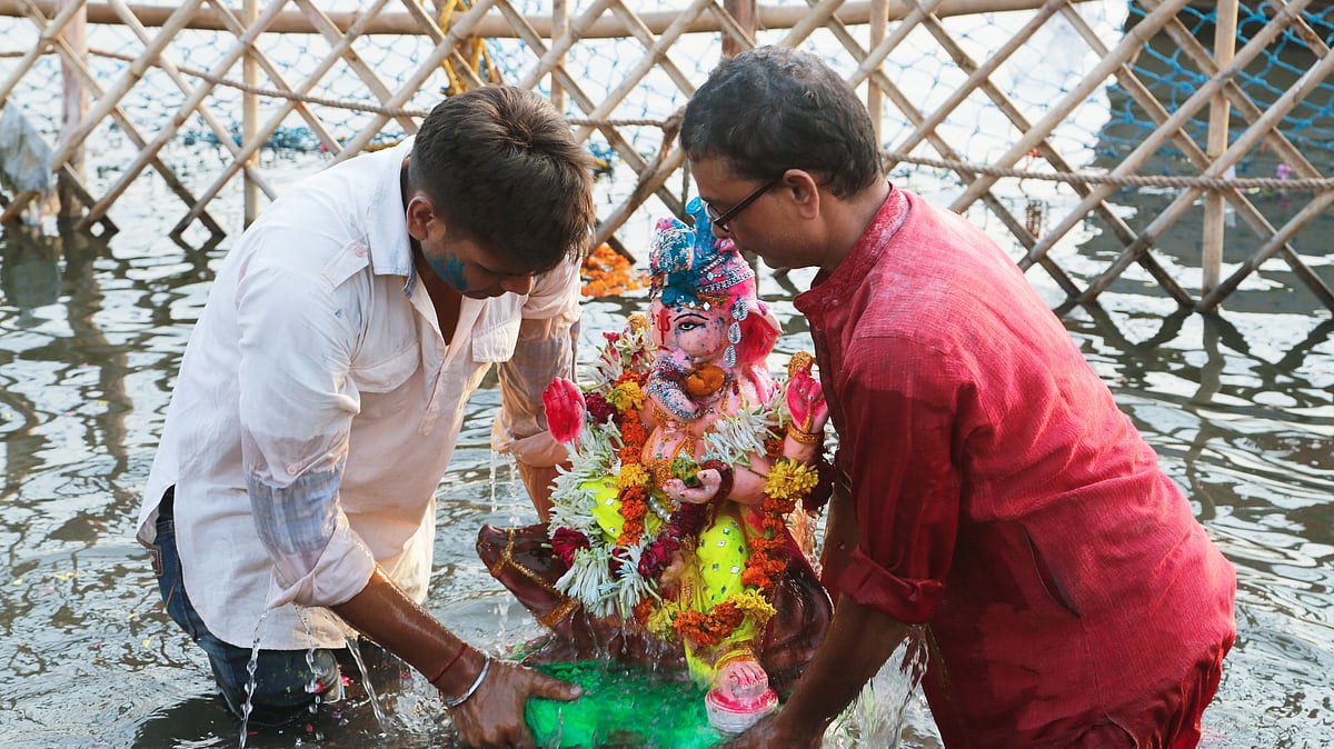 Ganesh Visarjan shubh muhurat timings.