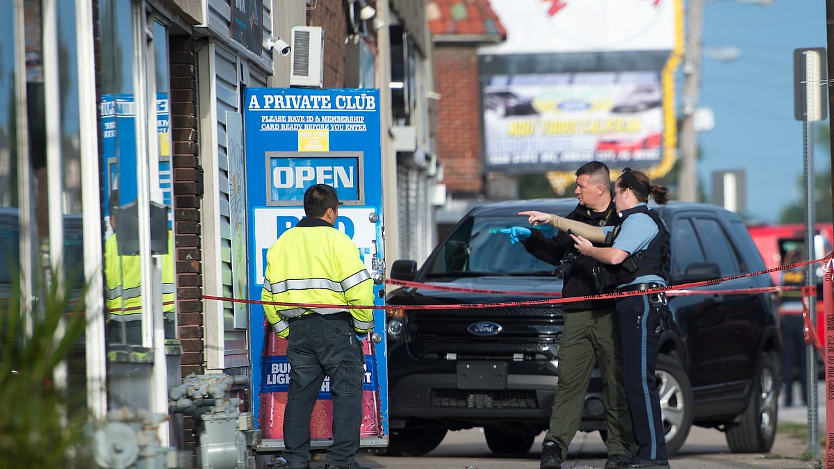 Kansas City, Kansas police are on the scene after two gunmen entered a Kansas City, Kansas, bar on early Sunday, 6 October and shot multiple people, killing several of them.&nbsp;