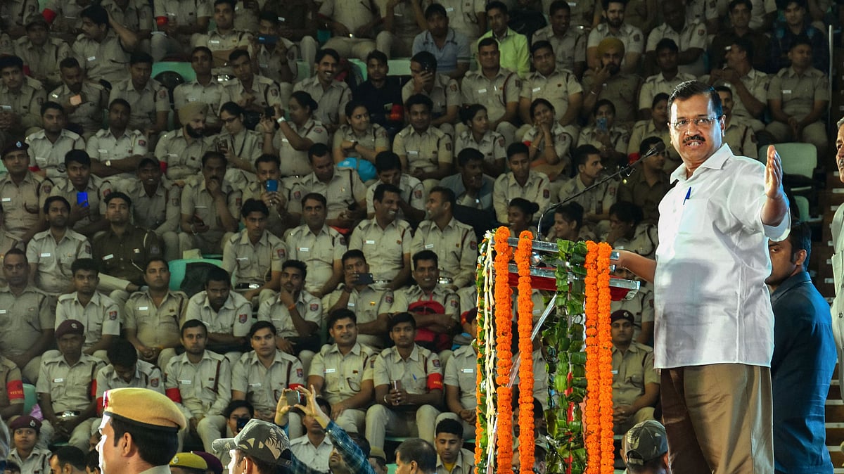 Chief Minister of Delhi, Arvind Kejriwal addresses a a ceremony to induct 6000 bus marshals, in New Delhi.