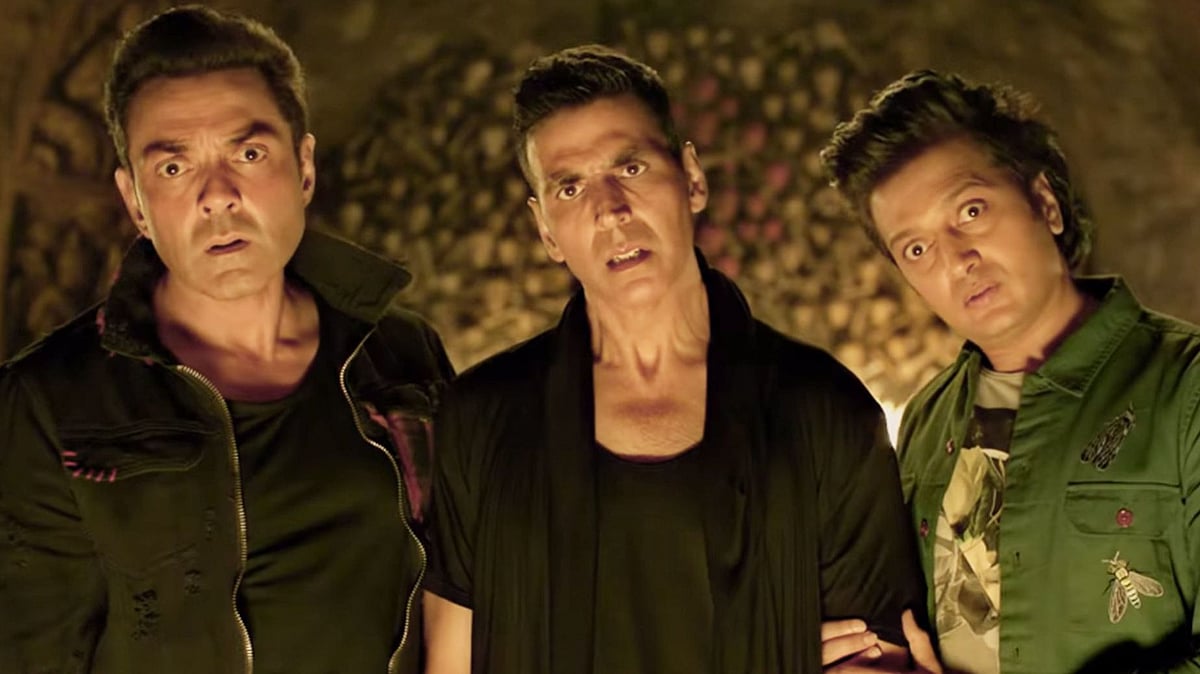 Stay at home with family this Diwali than heading to the theatres to watch <i>Housefull 4</i>. 