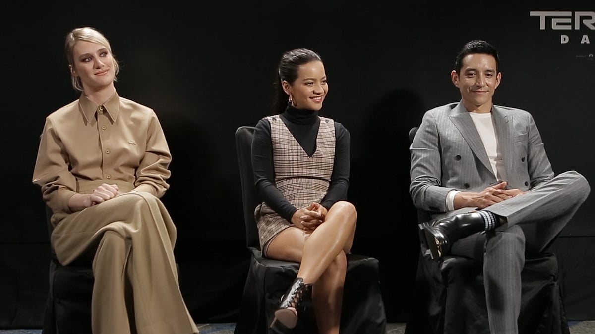 Mackenzie Davis, Natalia Reyes and Gabriel Luna 
