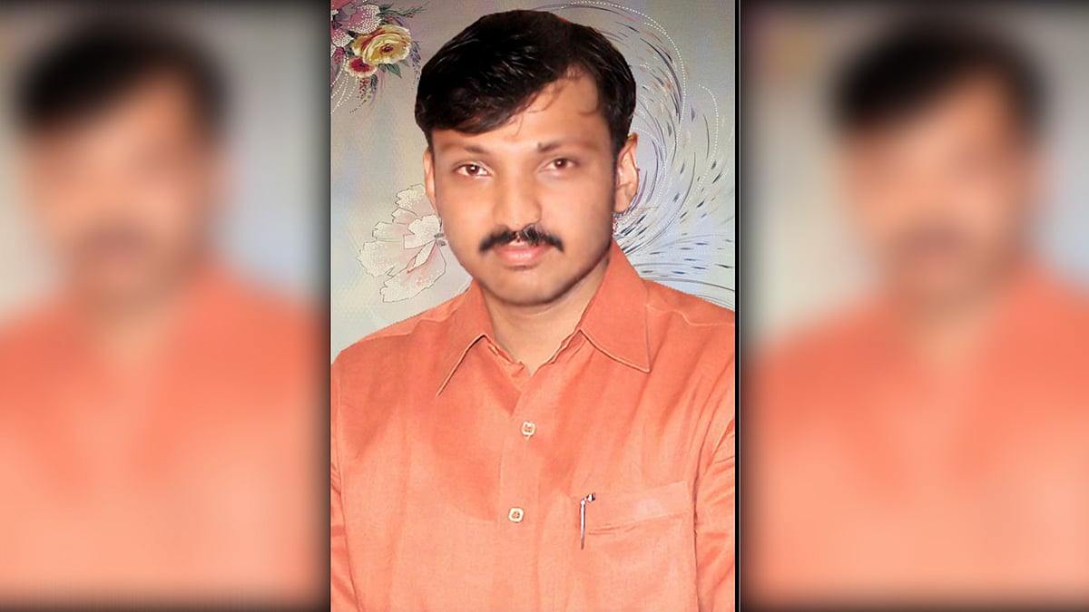 File image of Omraje Nimbalkar, the Shiv Sena MP who was attacked during a poll rally.