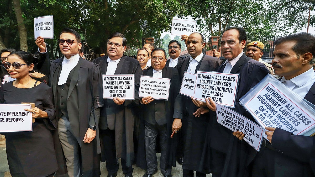 Image of protesting lawyers after the scuffle, used for representational purposes.