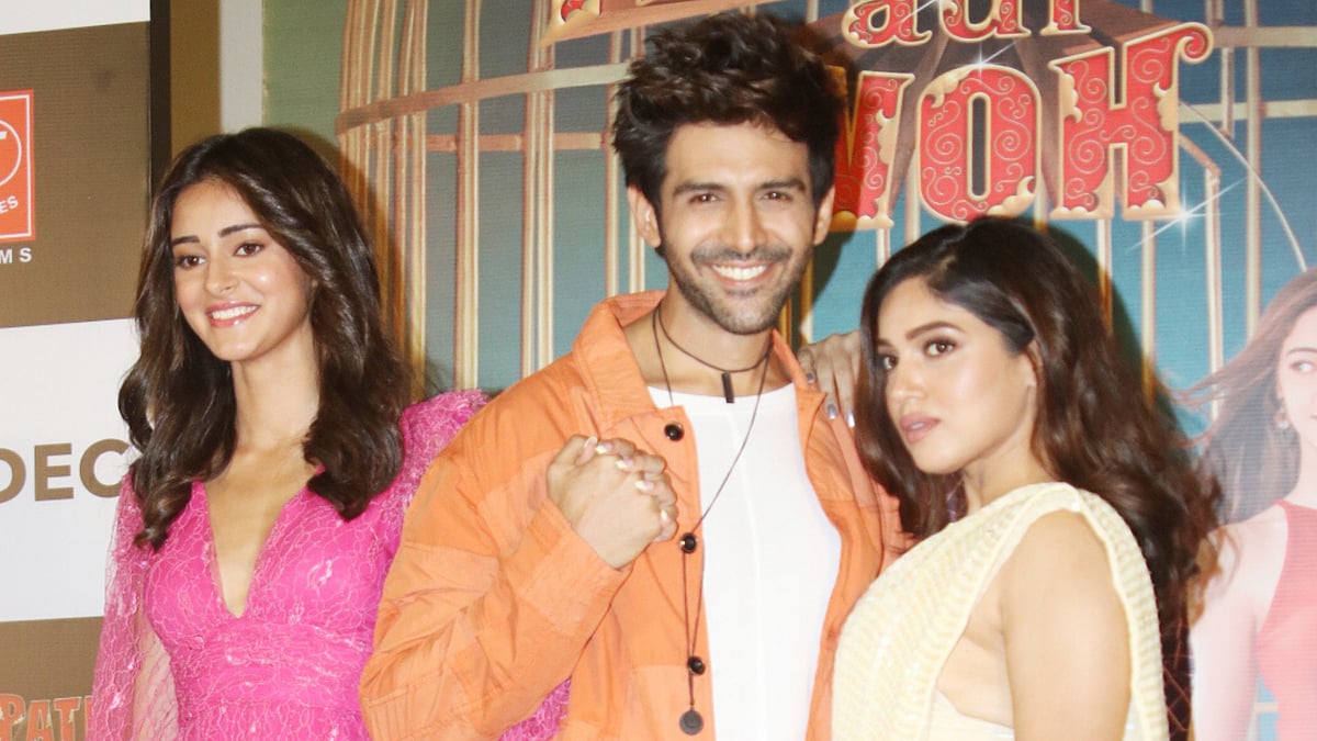 The cast of <i>Pati Patni Aur Woh.</i>