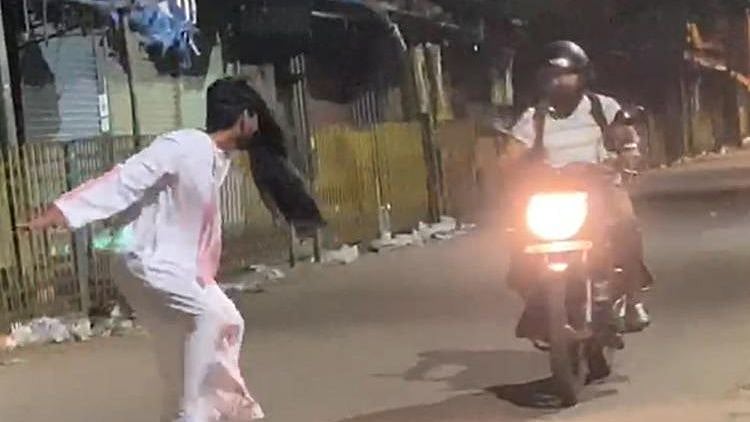 Bengaluru police arrested seven men for scaring commuters in Sharifnagar near Yeshwanthpur.