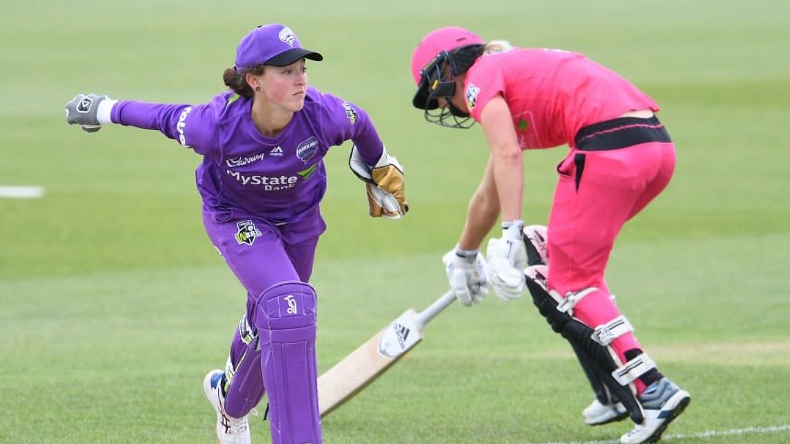 Hobart Hurricanes wicketkeeper Emily Smith was banned for the remainder of the Women Big Bash League (WBBL) season.