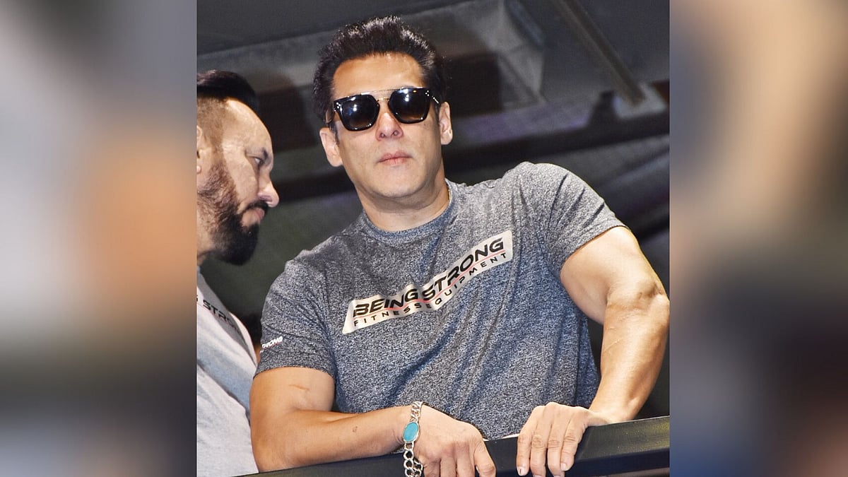 Salman Khan wears a ‘Being Strong’ tee with black sunglasses.