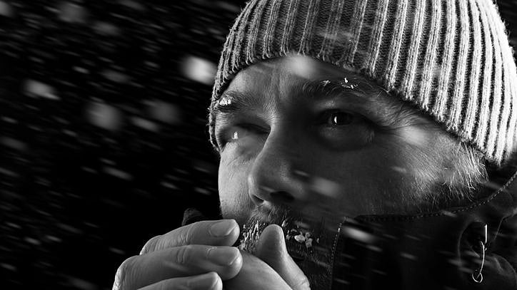 Exposing the body to severely cold environments for a prolonged period, or failing to protect it against the cold, increases the risk of frostbite and hypothermia.