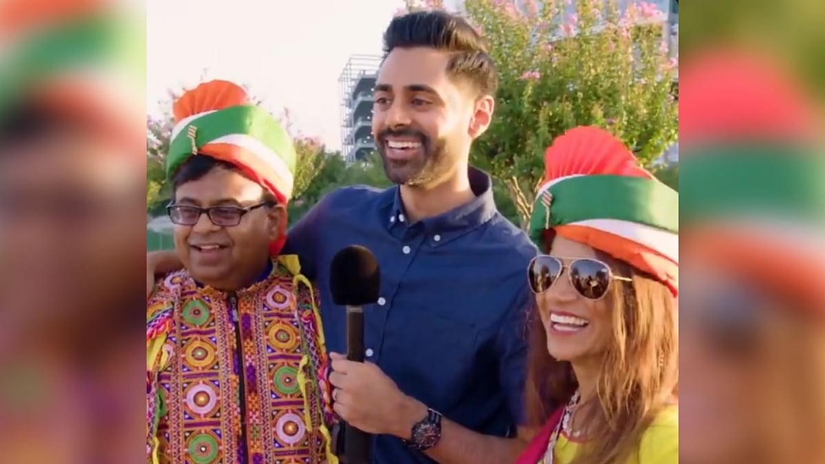 Hasan Minhaj poses with his fans.