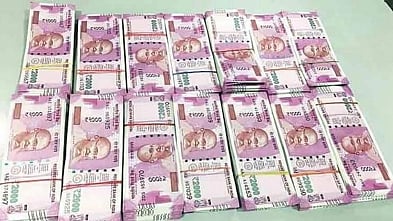 New Currency Notes of Rs 2000 denomination.&nbsp;