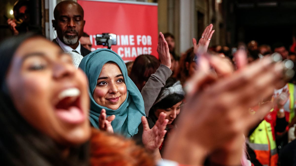 Supporters cheer as Labour Leader Jeremy Corbyn addresses on eve of poll rally in London.&nbsp;