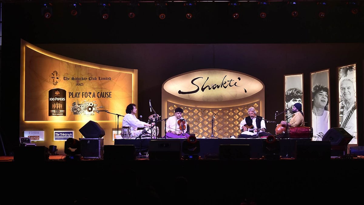 Five legendary musicians play for a cause.