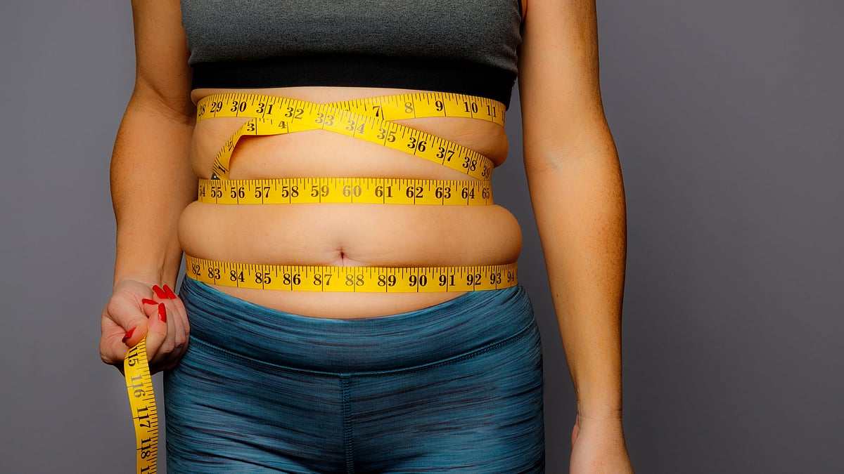 Prior studies have shown that abdominal obesity is an important risk factor for having a first heart attack.