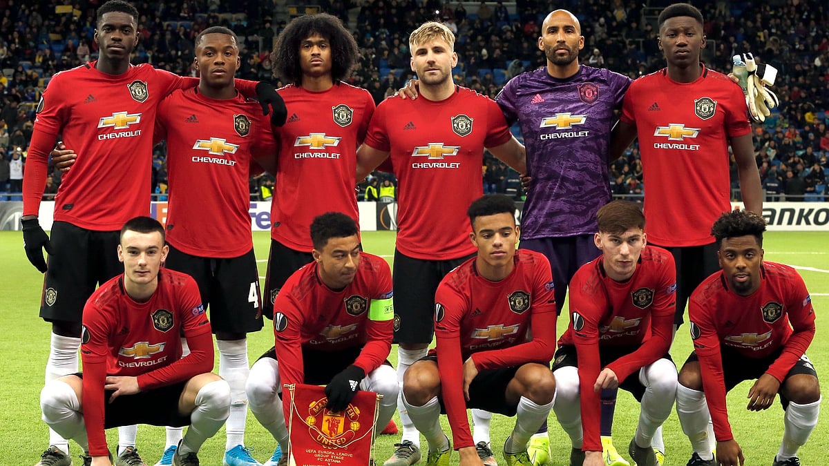 East Bengal are desperately looking for sponsors to host English Premier League giants Manchester United for a dream clash, later this year.