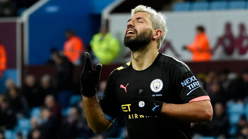 Sergip Aguero netted his 12th Premier League hat-trick as Manchester City thumped Aston Villa 6-1 on Sunday.
