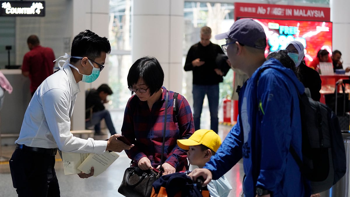The death toll in China's novel coronavirus virus has gone up to nine with the confirmed infection cases sharply rising to 440
