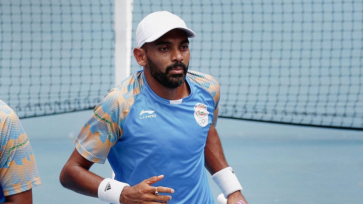 Divij Sharan’s Australian Open campaign has ended with a second round loss in the men’s doubles event.