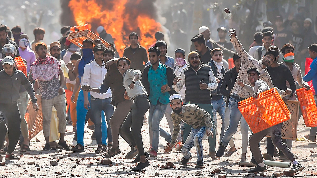 <div class="paragraphs"><p>Police personnel were deployed after clashes broke out between pro-CAA and anti-CAA groups in northeast Delhi.</p></div>