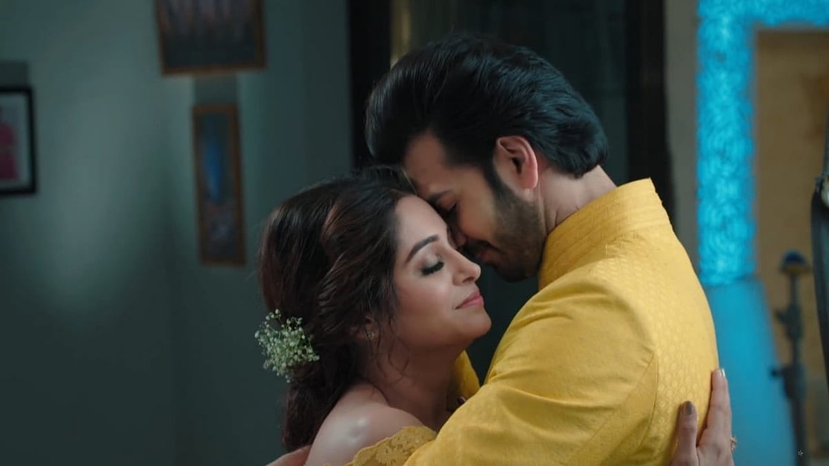 Dipika Kakar and Karan V Grover in <i>Kahaan Hum Kahaan Tum</i>.