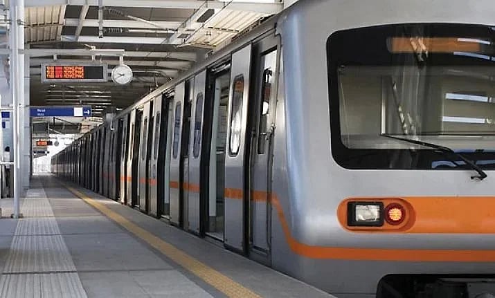 Kolkata East-West Metro service begins from 13 February.