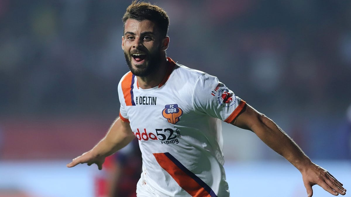 Hugo Boumous struck in the 70th and 90th minutes of the match as FC Goa thumped Jamshedpur FC 5-0 in their ISL tie on Wednesday.