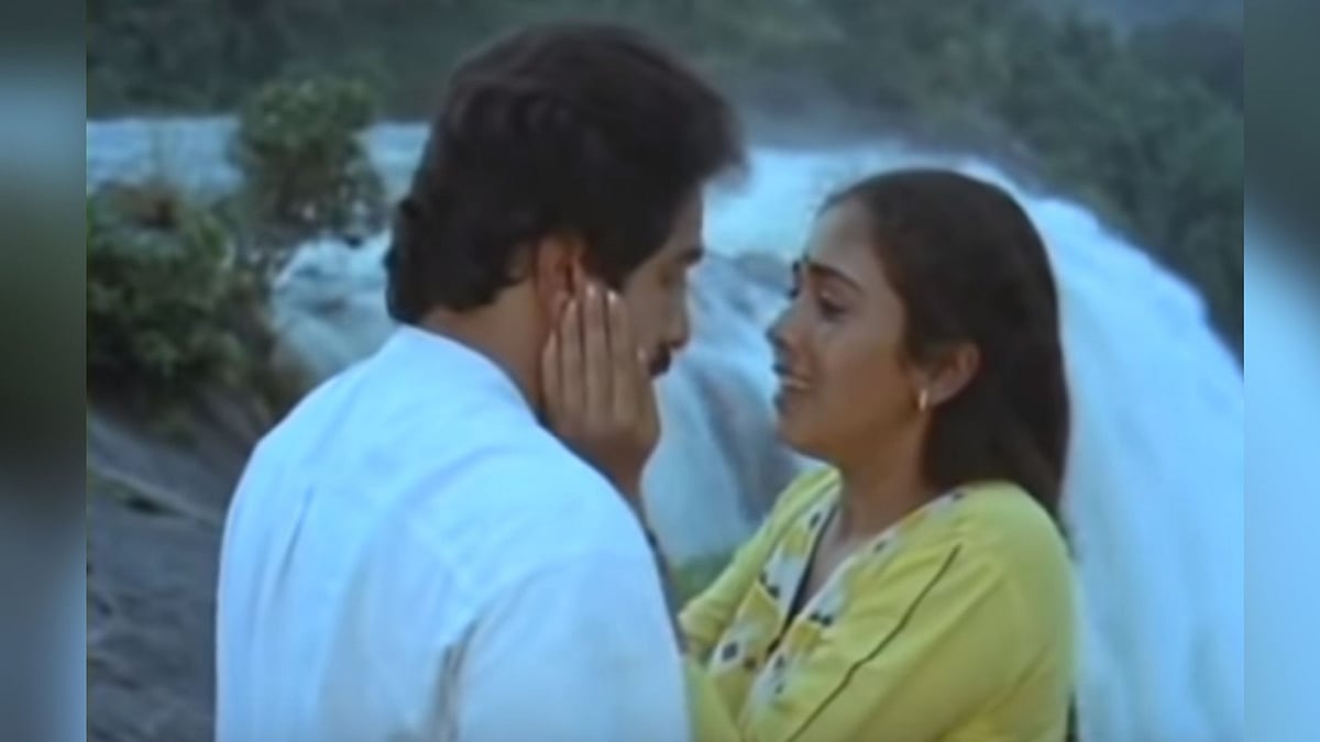 A scene from Punnagai Mannan