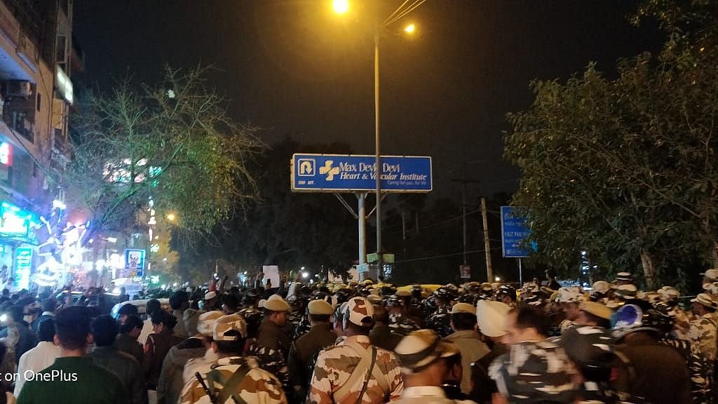 Protest at Hauz Rani