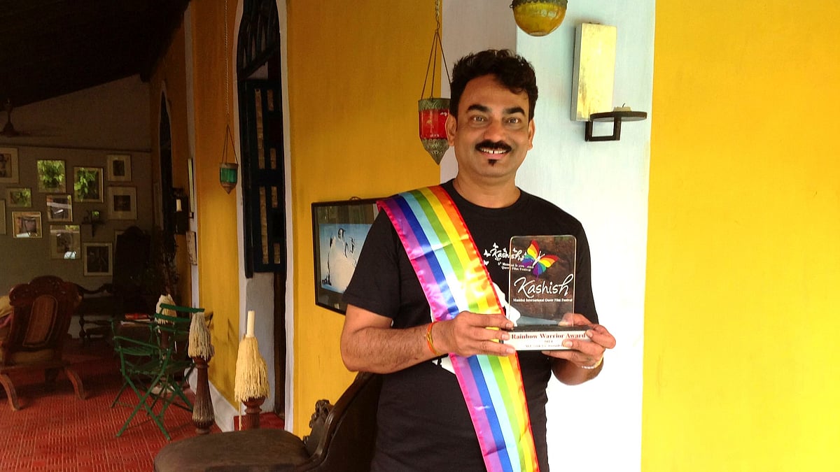 Wendell Rodricks in 2014 with Kashish’s Rainbow Warrior Award.