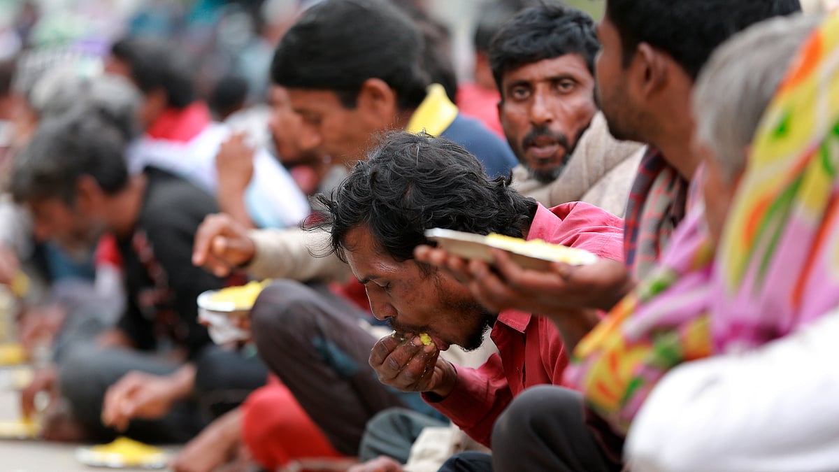 Abdul Khader spends eight thousand rupees per day to feed the migrants. Representational image.