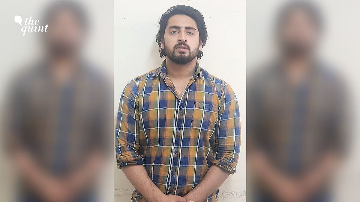 The gunman has been identified as Shahrukh, Delhi Police PRO Anil Mittal told <b>The Quint.</b>