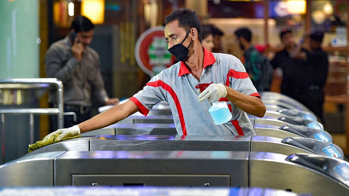 The number of active COVID-19 cases in the country stood at 640.