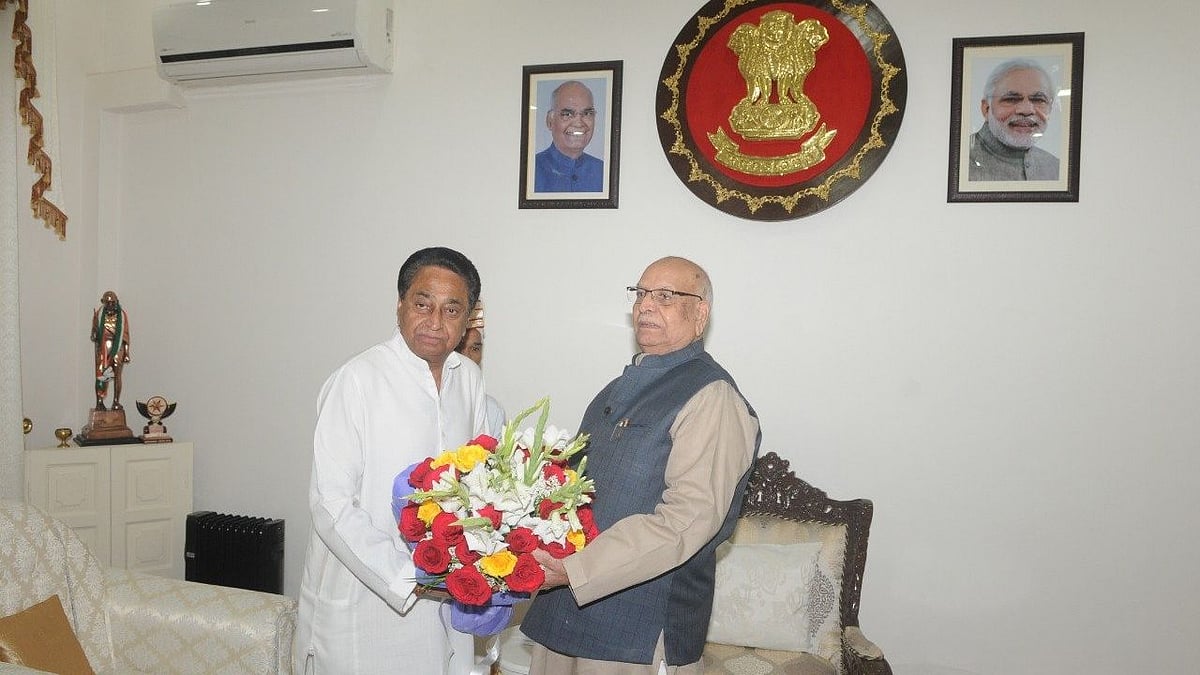 Madhya Pradesh CM Kamal Nath meeting Governor Lalji Tandon on Friday, 13 March.
