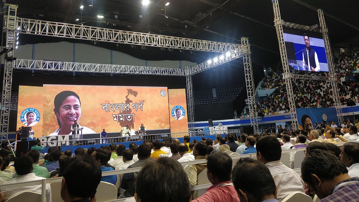 A raging Mamata Banerjee hit out at the BJP with regard to the Delhi violence, calling it a "planned genocide".
Banerjee, the Chief Minister of West Bengal, was speaking at the launch of a new campaign by the Trinamool Congress called "Banglar Gorbo Mamata (Pride Of Bengal, Mamata)". 