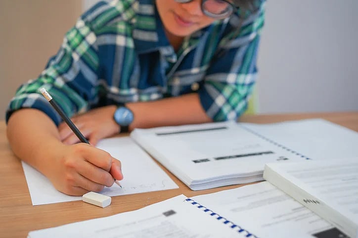 <div class="paragraphs"><p>SSC CHSL 2022: details about admit cards, application status, exam pattern and more.</p></div>