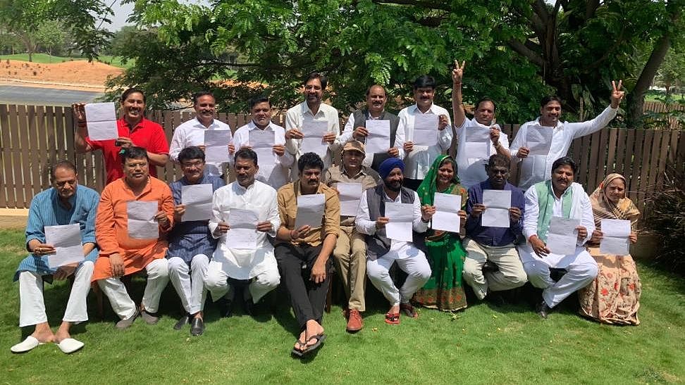 Image of Congress Rebel MLAs staying at a resort in Bengaluru.&nbsp;