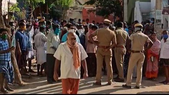 Daily wage labourers at MGR Street in Yagappa Nagar area in Madurai protest alleging they don’t have money to buy essential commodities amid the coronavirus lockdown.