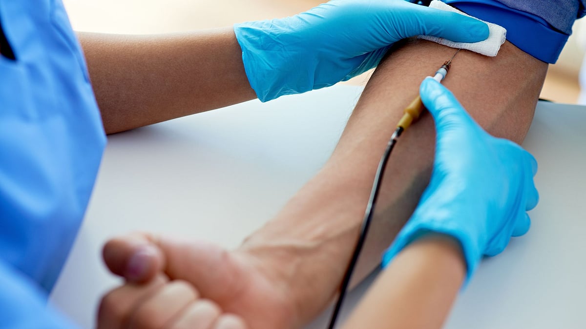 Fewer donors are coming forward due to restrictions on people’s movement and the fear of contracting COVID-19 at a hospital or clinic.