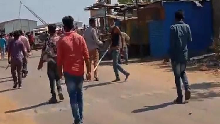 The workers alleged that they have been starving for nearly two weeks. 
