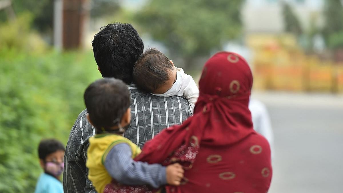 The family of a migrant labourer making its way back home. Image for Representation.&nbsp;