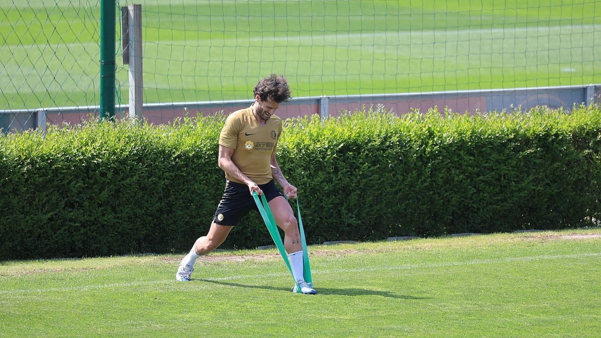 Inter and AC Milan have started individual training after the lifting of two months of strict lockdown in Milan. 