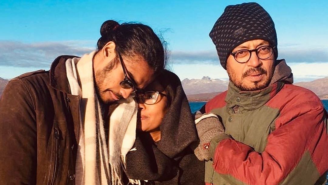 <div class="paragraphs"><p>Irrfan Khan with family </p></div>