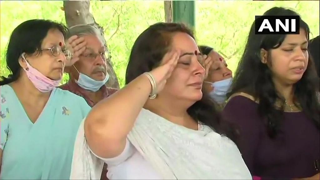 Pallavi Sharma is the wife of Col Ashutosh Sharma.