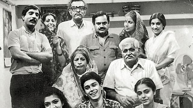A publicity still of <i>Hum Log.</i>