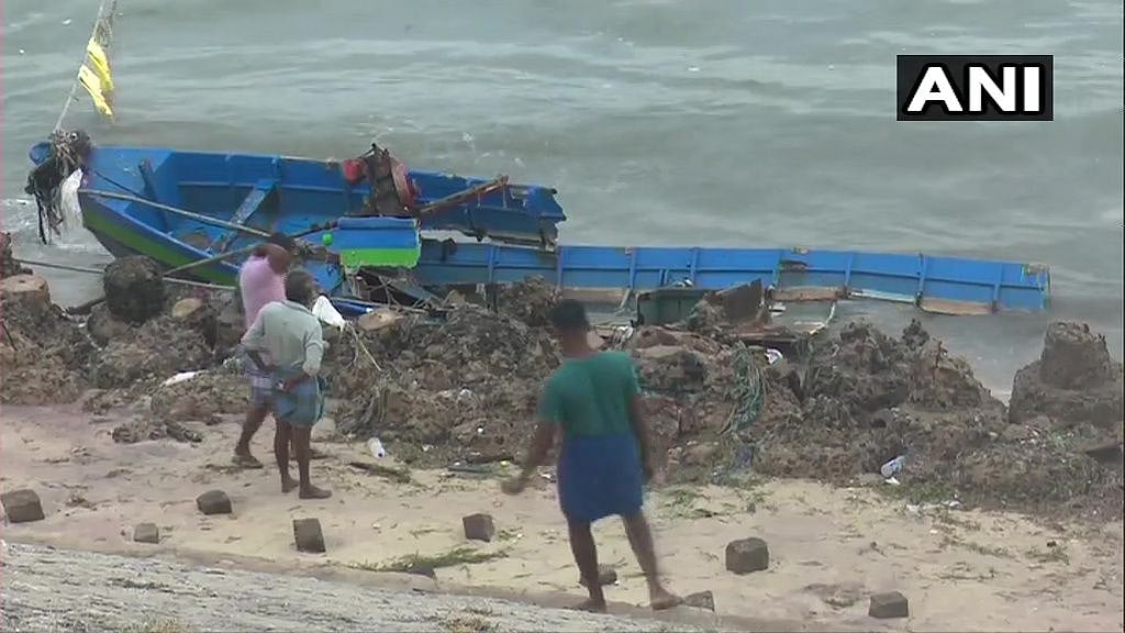 Tamil Nadu: Around 50 boats of fishermen damaged in Rameswaram following the thunderstorm and rainfall last night.