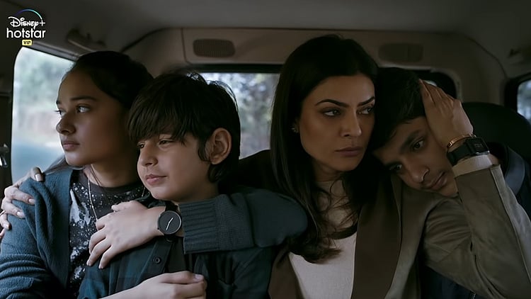Sushmita Sen, Chandrachur Singh and Director Ram Madhvani talk about making ‘Aarya’.