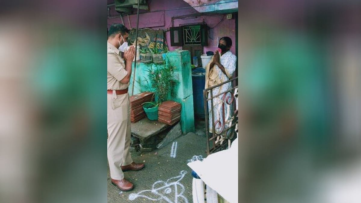 IPS officer Hari Kiran helps Radha amma get her job back.