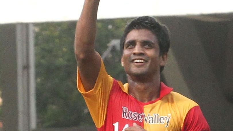 24-hours after joining the Bharatiya Janata Party (BJP), former India footballer Mehtab Hossain on Wednesday snapped his newly-built ties