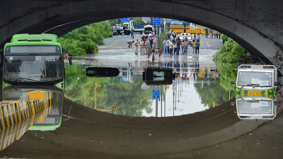 Minto Bridge, Jakhira Flyover &amp; other places in ITO reported water-logging as well as several parts of south Delhi