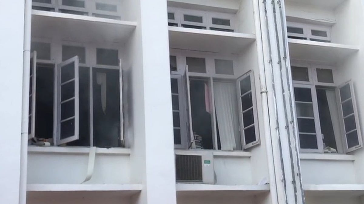 The fire broke out at around 4:30 pm at the general administration department (political) of the state Secretariat.